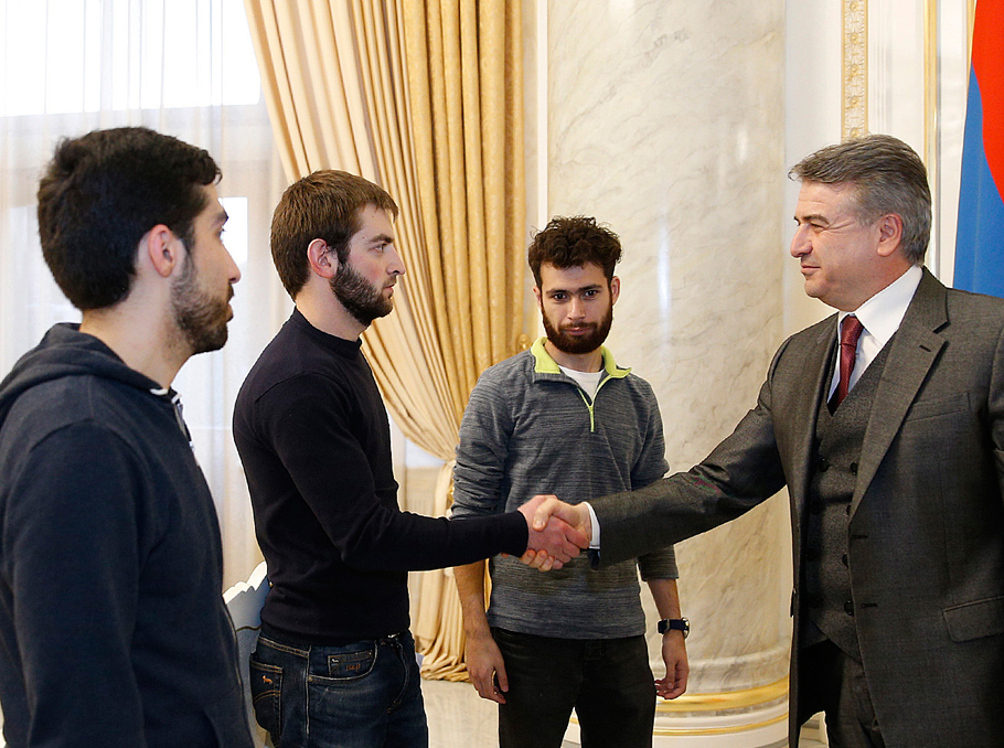 Students’ meeting with Armenian Prime Minister Karen Karapetyan