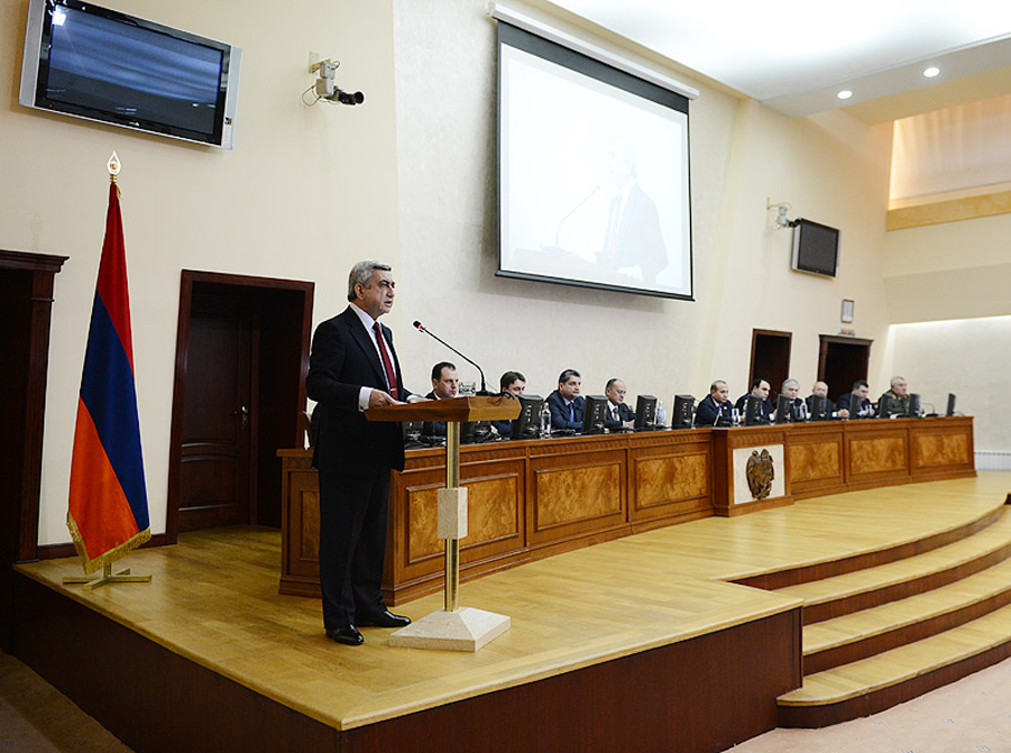 Serzh Sargsyan delivers a speech on January 15, 2013