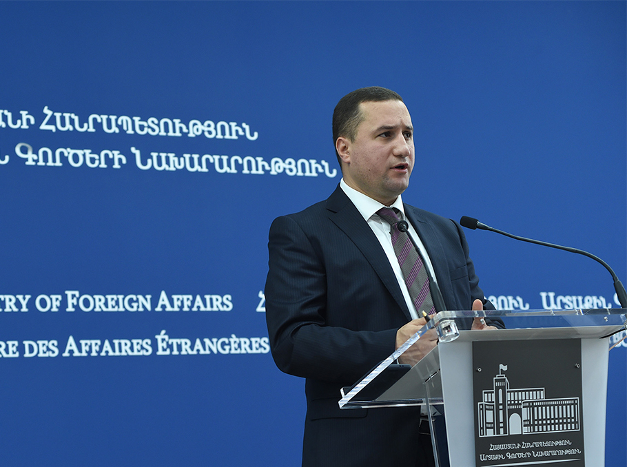 Пресс-секретарь МИД Армении Тигран Балаян