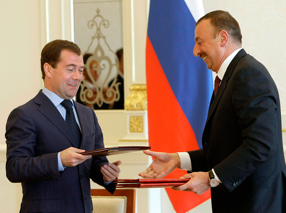 Presidents of Russia and Azerbaijan Dmitry Medvedev and Ilham Aliyev in 2009