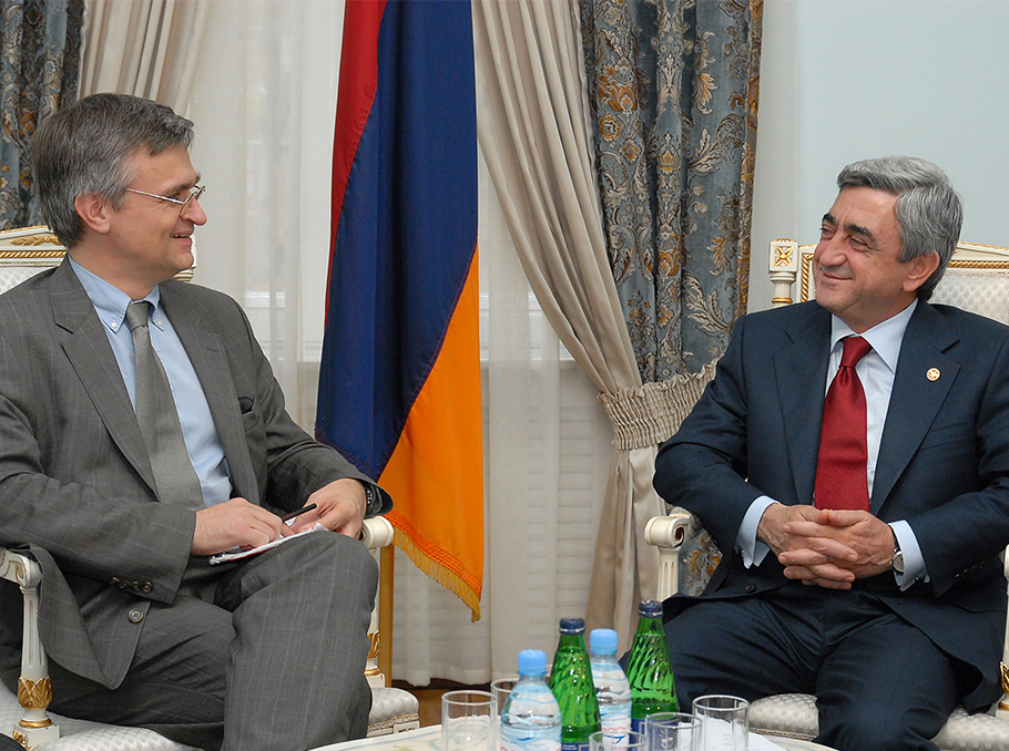 Питер Семнеби встречается с президентом Армении Сержем Саргсяном 