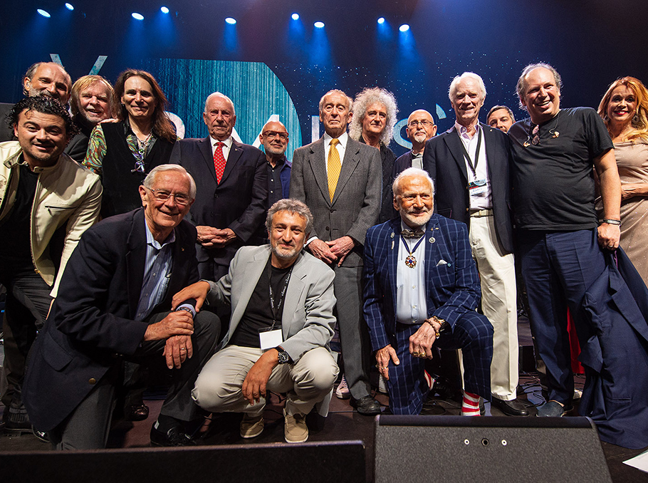 Garik Israelian and the participants of STARMUS 2019 in Zurich