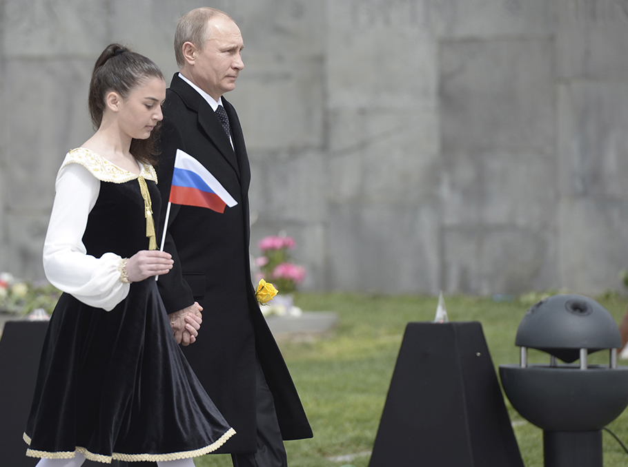 Vladimir Putin in Yerevan on April 24, 2015