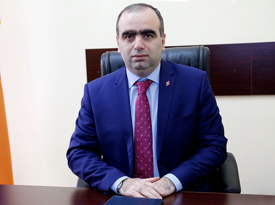 Աշոտ Մուրադյանը Աշոտ Մուրադյանը