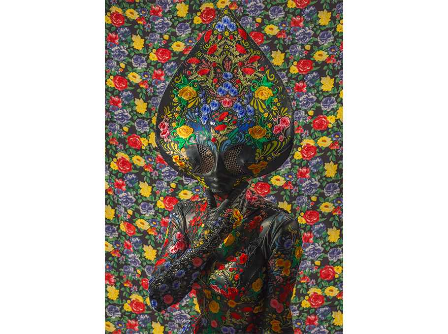 «Цветочная инопланетянка» Карины Акопян