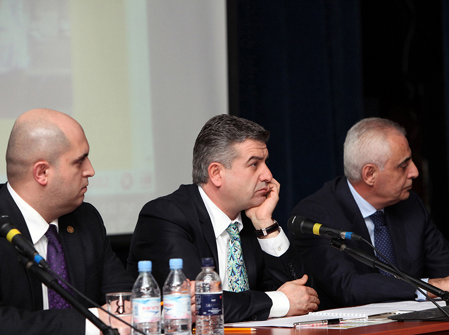 Армен Ашотян, Карен Карапетян и Камо Варданян 22 марта 2011 года