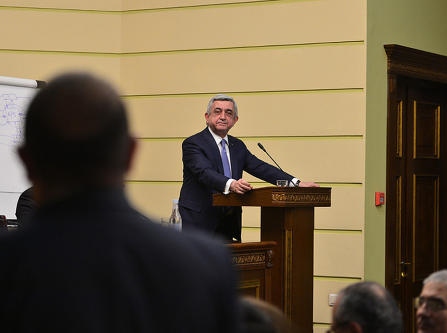Serzh Sargsyan at Andranik Margaryan Political School 