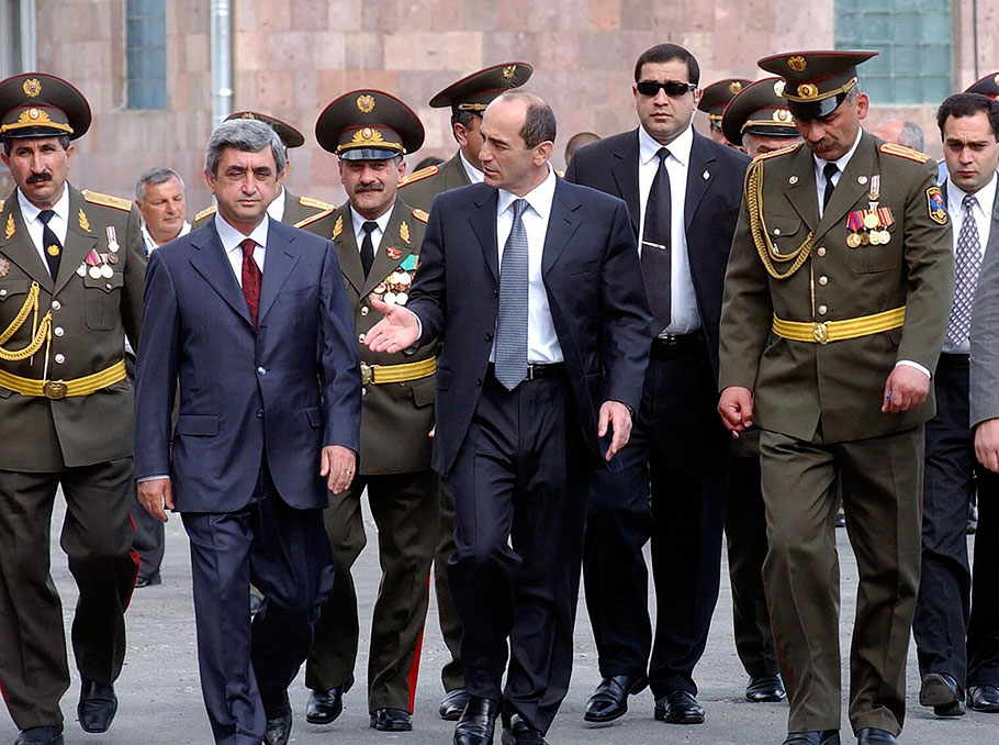 Serzh Sargsyan and Robert Kocharyan in 2004