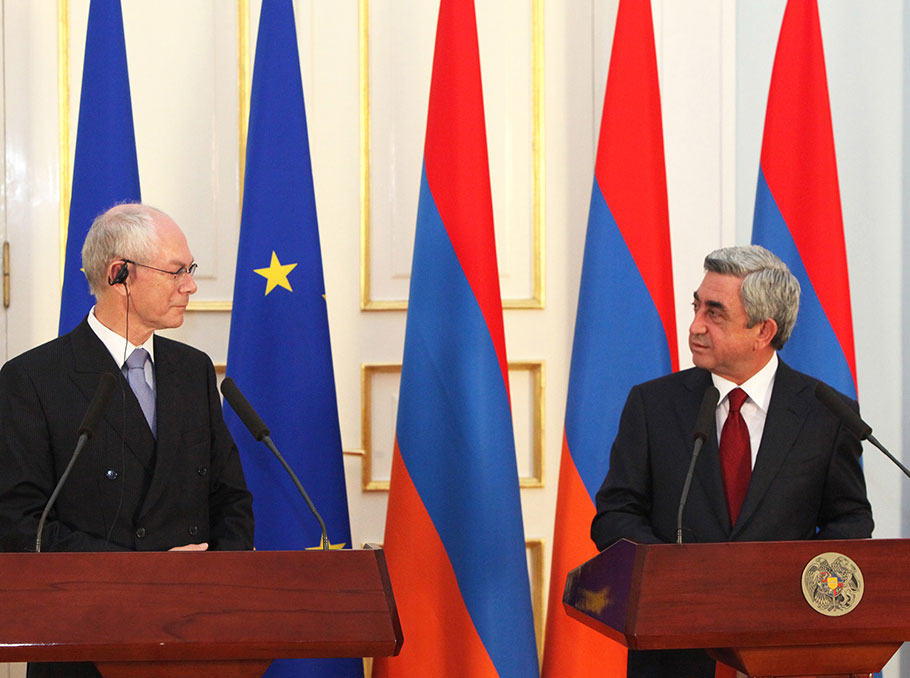 Herman van Rompuy and Armenian President Serzh Sargsyan