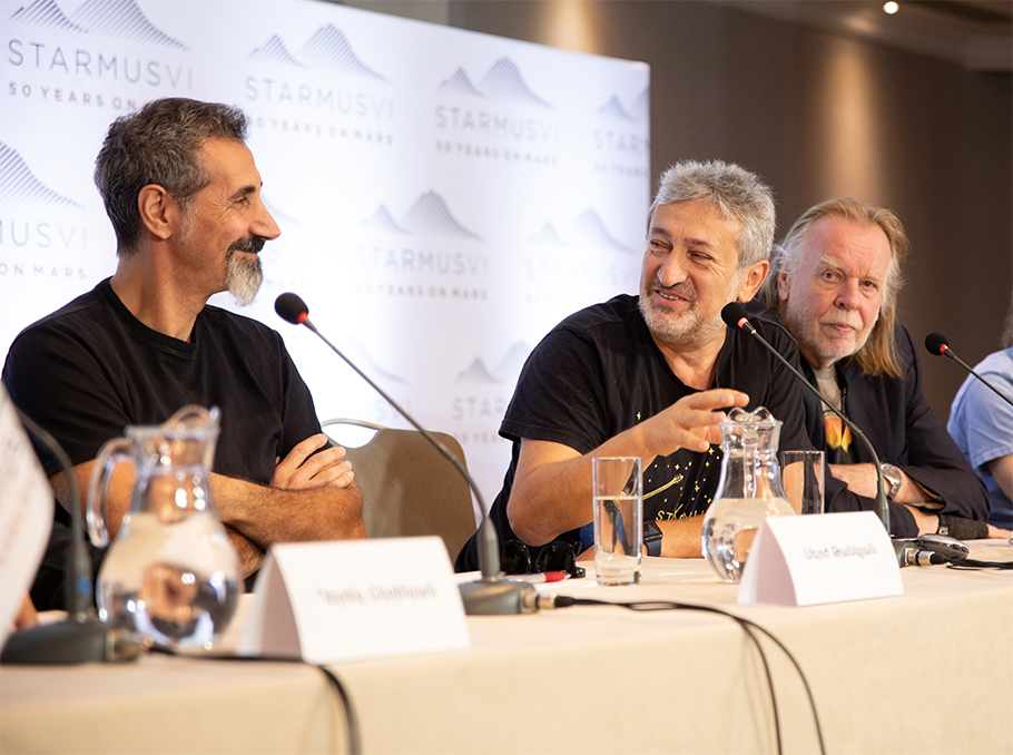 Garik Israelyan, Serj Tankian and Rick Wakeman