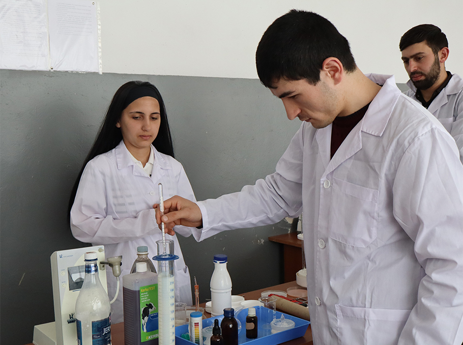 Մարտուն Մինասյանը Մարտուն Մինասյանը