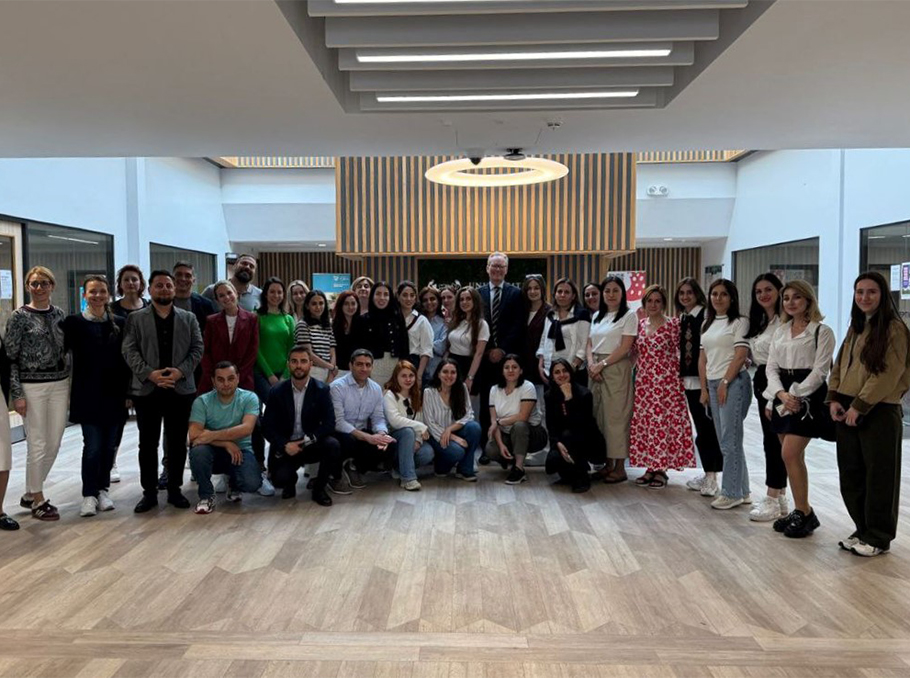 Հայաստանի եւ Սերբիայի Executive MBA ծրագրի ուսանողները Յորքում Հայաստանի եւ Սերբիայի Executive MBA ծրագրի ուսանողները Յորքում