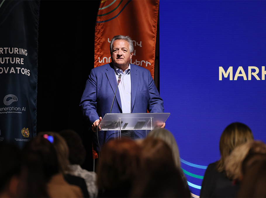 Նուբար Աֆեյանը 