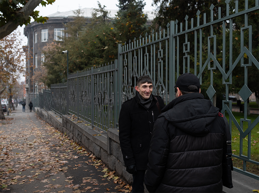 Մնաց Ենոքյանը