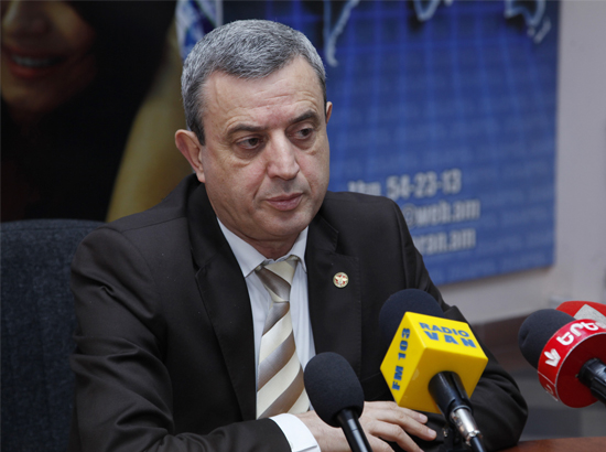 Председатель комиссии по финансово-кредитным и бюджетным вопросам парламента Гагик Минасян