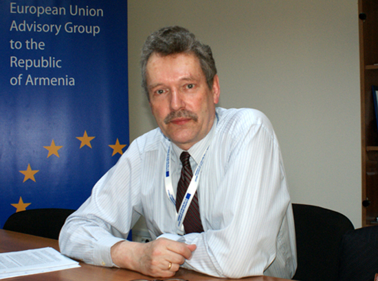 Leader of the EU Advisory Group Willem van der Geest