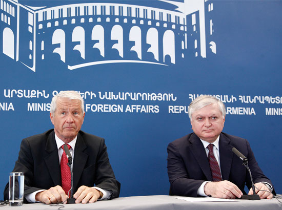  Thorbjorn Jagland and Edvard Nalbandyan