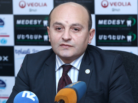 Secretary General of Heritage party Stepan Safaryan