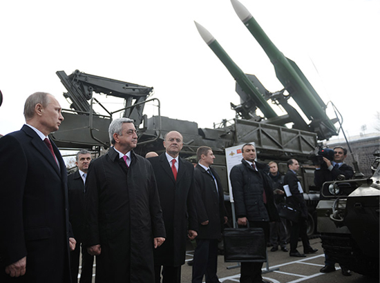 Serzh Sargsyan and Vladimir Putin visit 102nd Russian military base