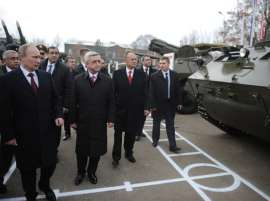 Serzh Sargsyan and Vladimir Putin visit 102nd Russian military base