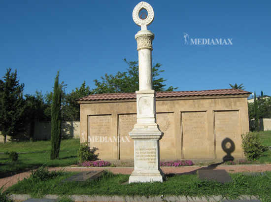 Թբիլիսիի Հայ գրողների եւ հասարակական գործիչների պանթեոնը Թբիլիսիի Հայ գրողների եւ հասարակական գործիչների պանթեոնը