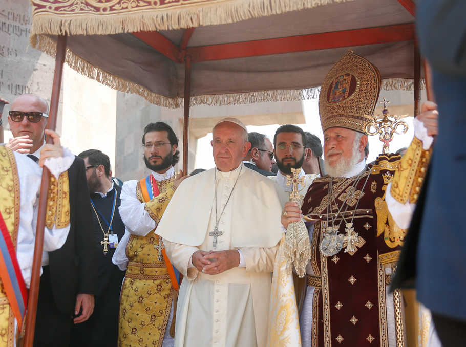 Pope Francis and Catholicos of All Armenians Karekin II