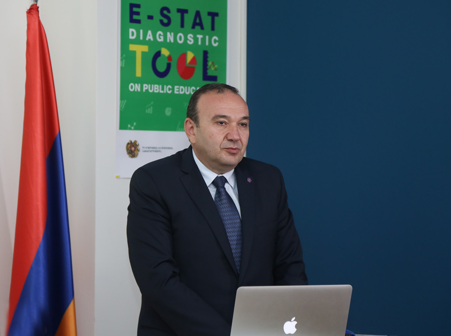 Armenian Minister of Education and Science Levon Mkrtchyan