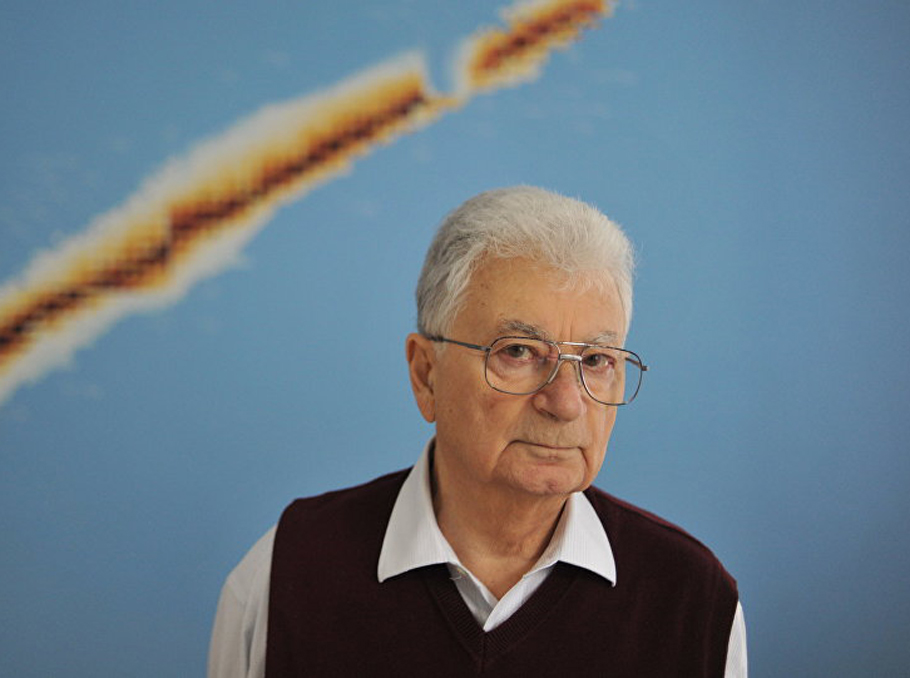 Yuri Oganessian 