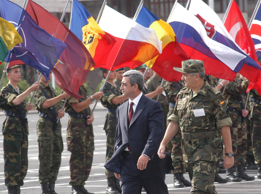 Serzh Sargsyan at the Cooperative Best Effort 2003 opening